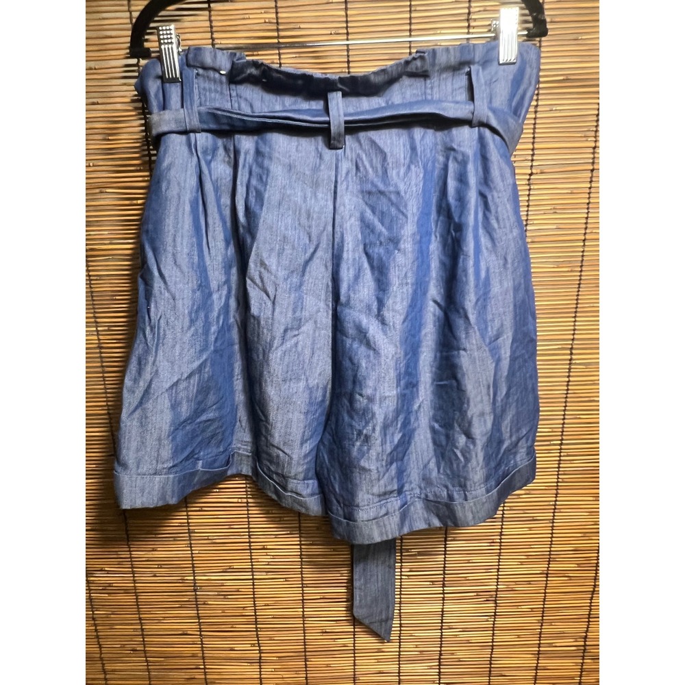 On 34th Blue Chambray Paperbag Waist Tie Front Shorts Large L High Rise Cuffed - Picture 6 of 6